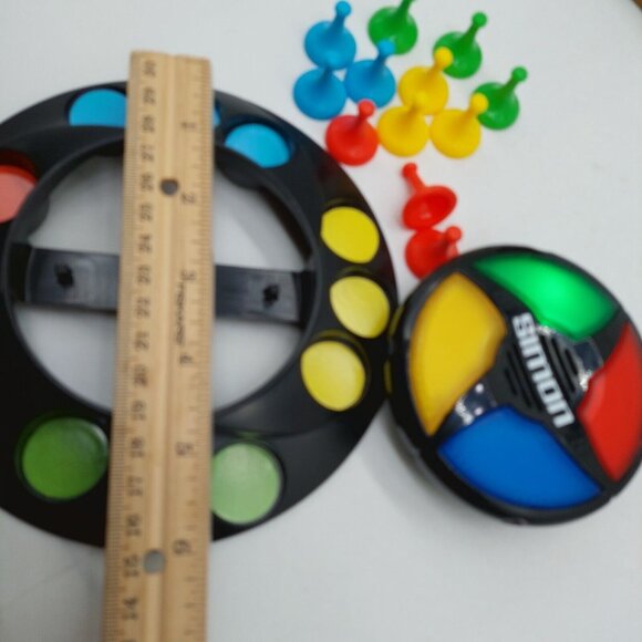 Simon Sorry! Game Replacement Simon Tokens Only Tested Works - Picture 4 of 5